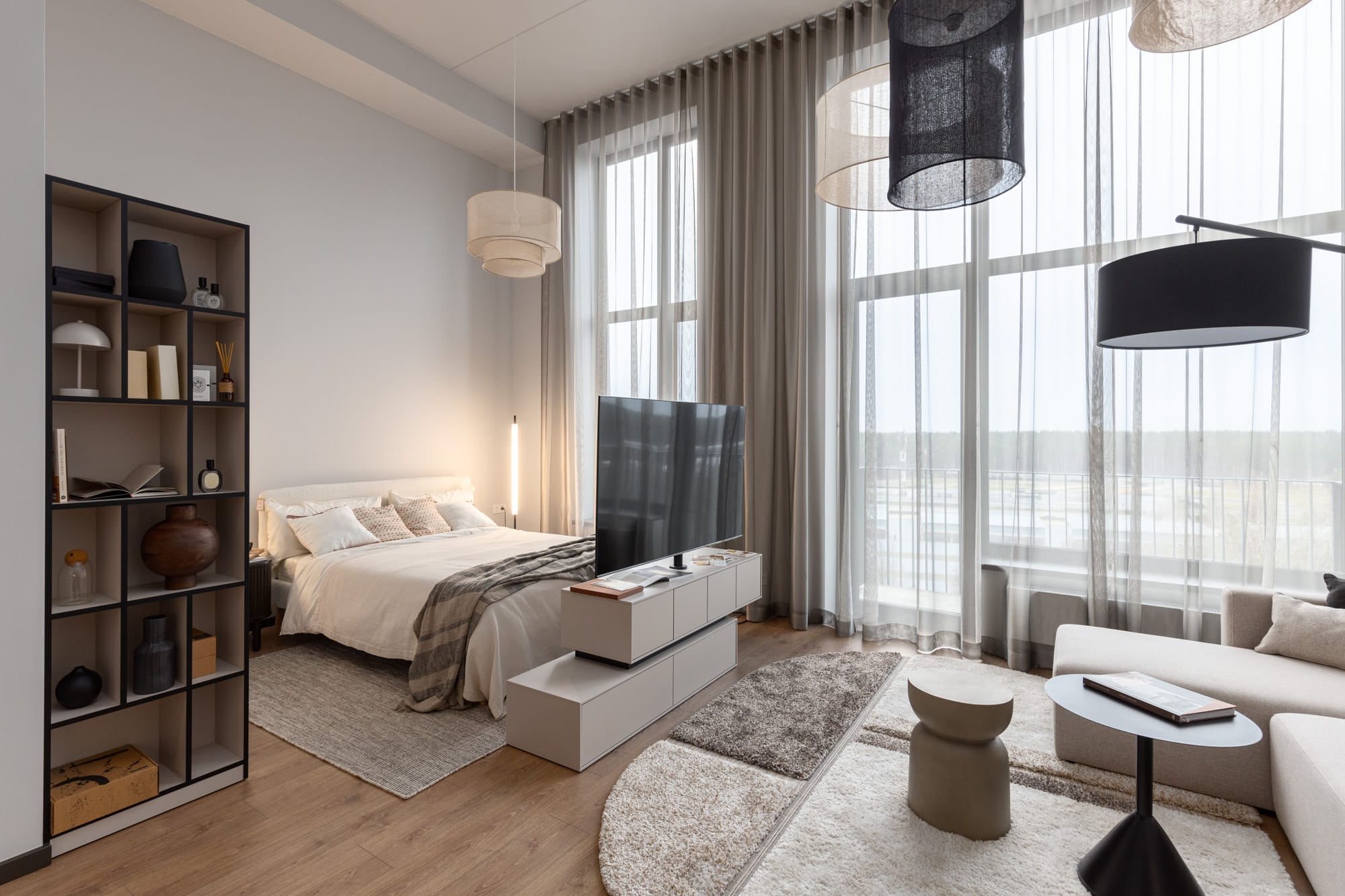 Pillar Mežciema mājās iekārtots loft demo dzīvoklis